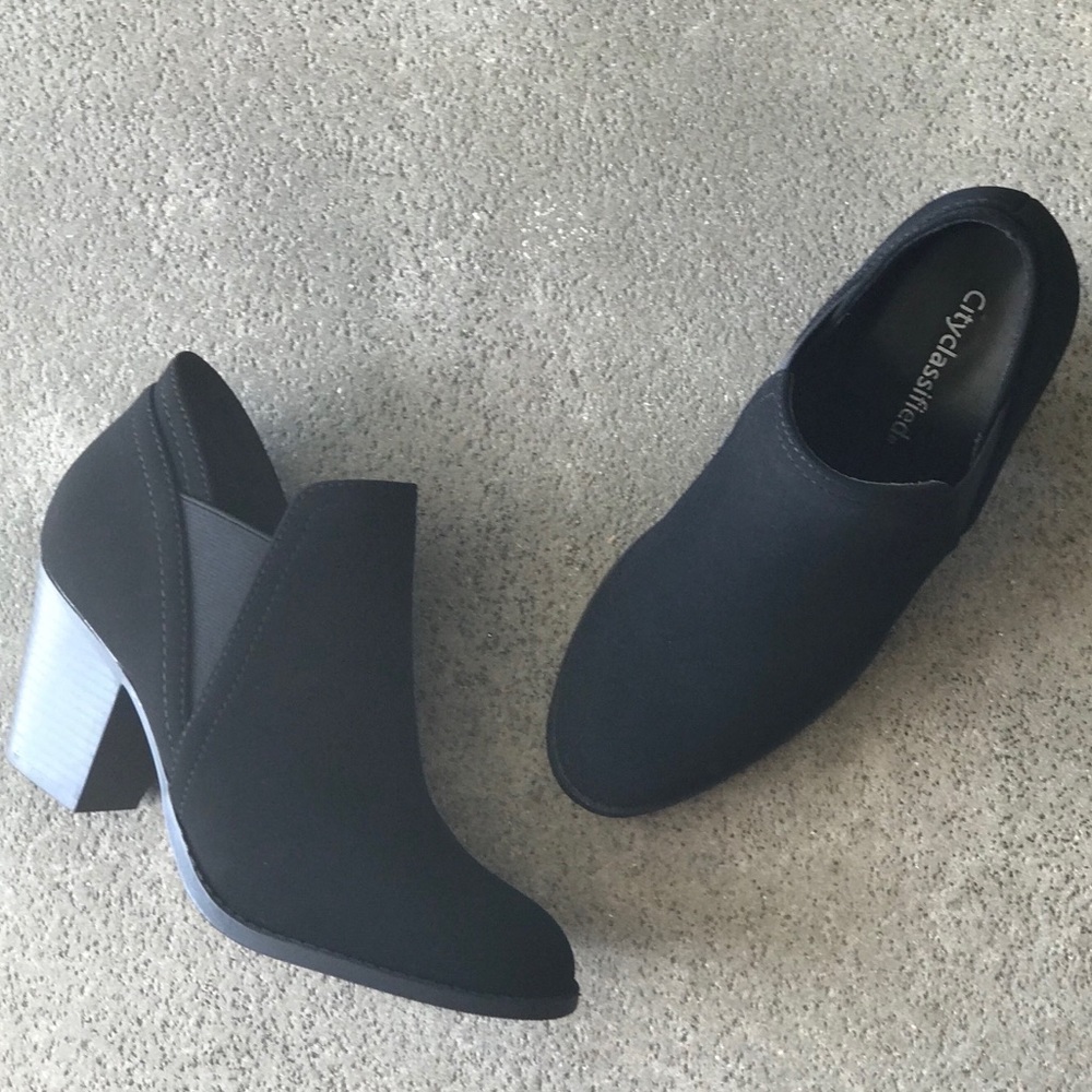 1 Left Black Deluxe Chelsea Heel Booties Size 6.5 - Picture 4 of 8